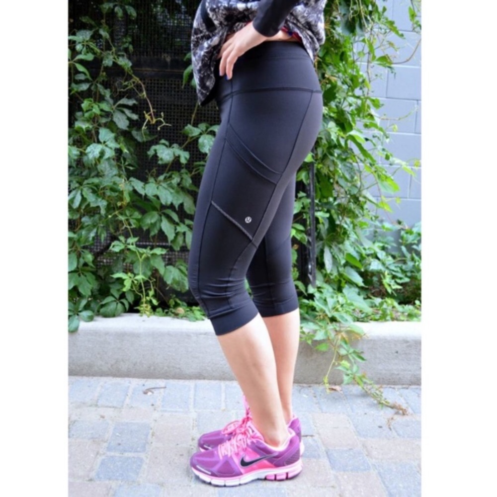 LuLuLemon run for fun crops leggings, like new!